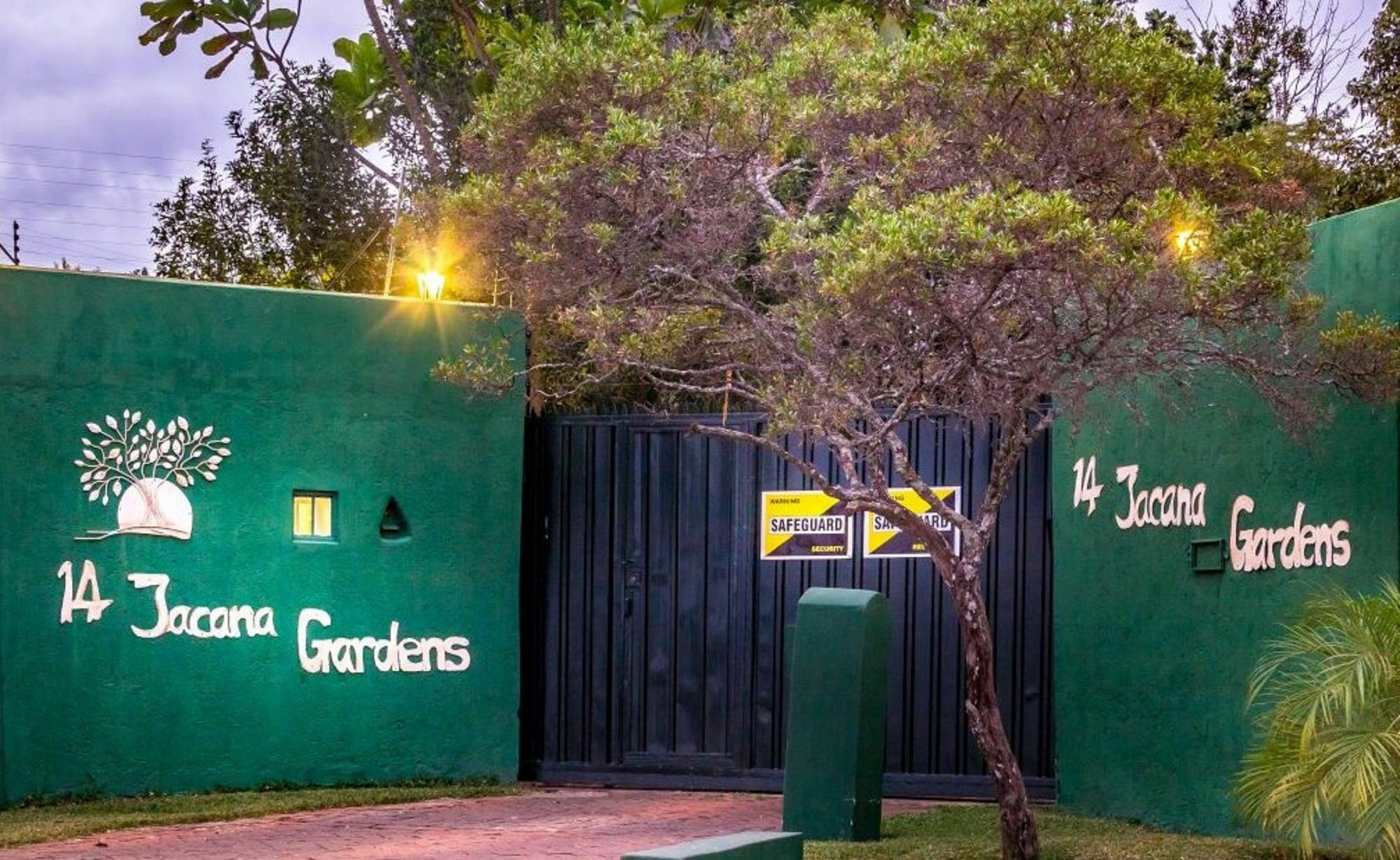 Jacana Gardens Guest Lodge Harare Exterior foto